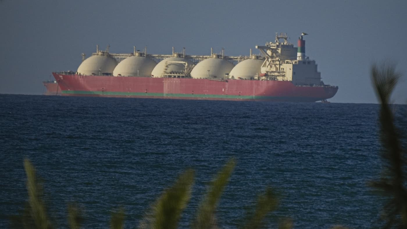 US Army Begins Mine-Clearing Operations in the Strait of Hormuz