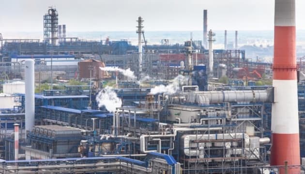 Генеральный штаб Украины подтвердил атаки на нефтеперерабатывающий завод Orsknefteorgsintez в России и два вертолёта