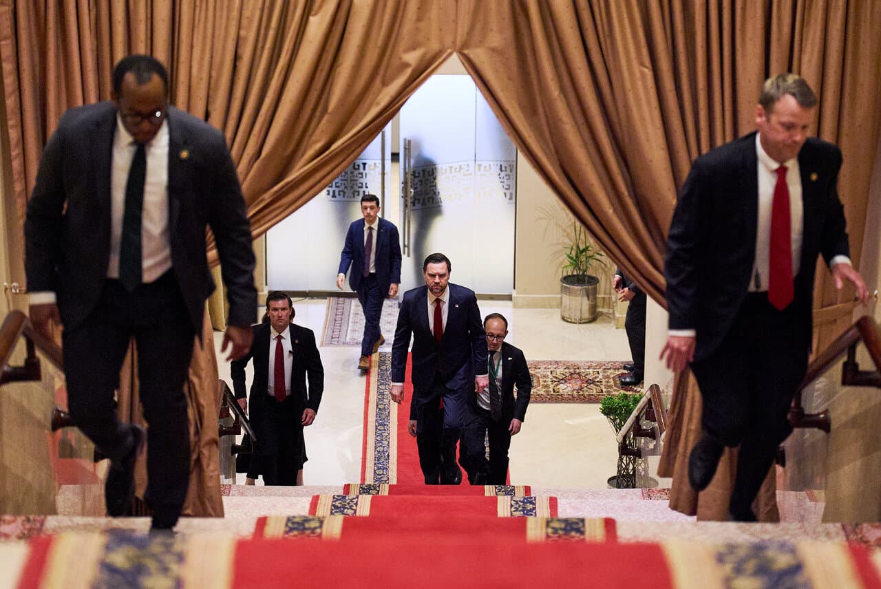 İslamabad'daki Görüşmeler ABD Talepleri Nedeniyle Sonuçlanmadı