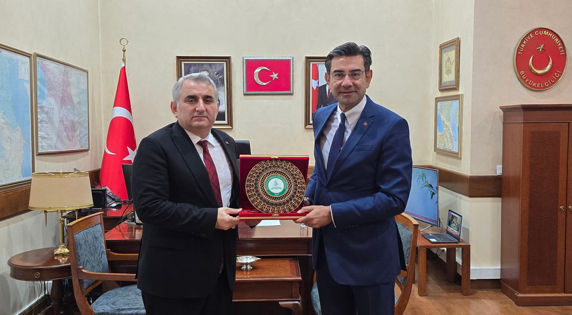 Artvin Çoruh University rector briefs Türkiye’s ambassador on Georgian university ties