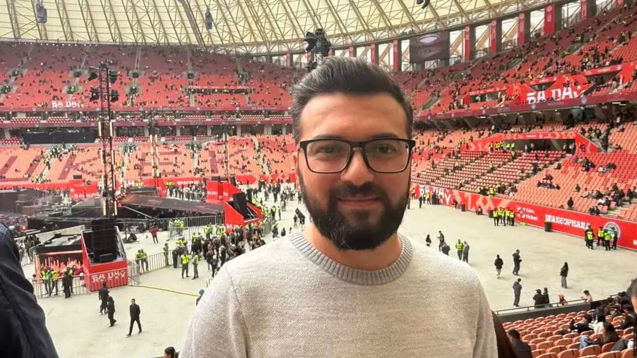 Türk girişimci Cem Mehmet: Bişkek Arena Orta Asya'nın en iyi stadyumlarından