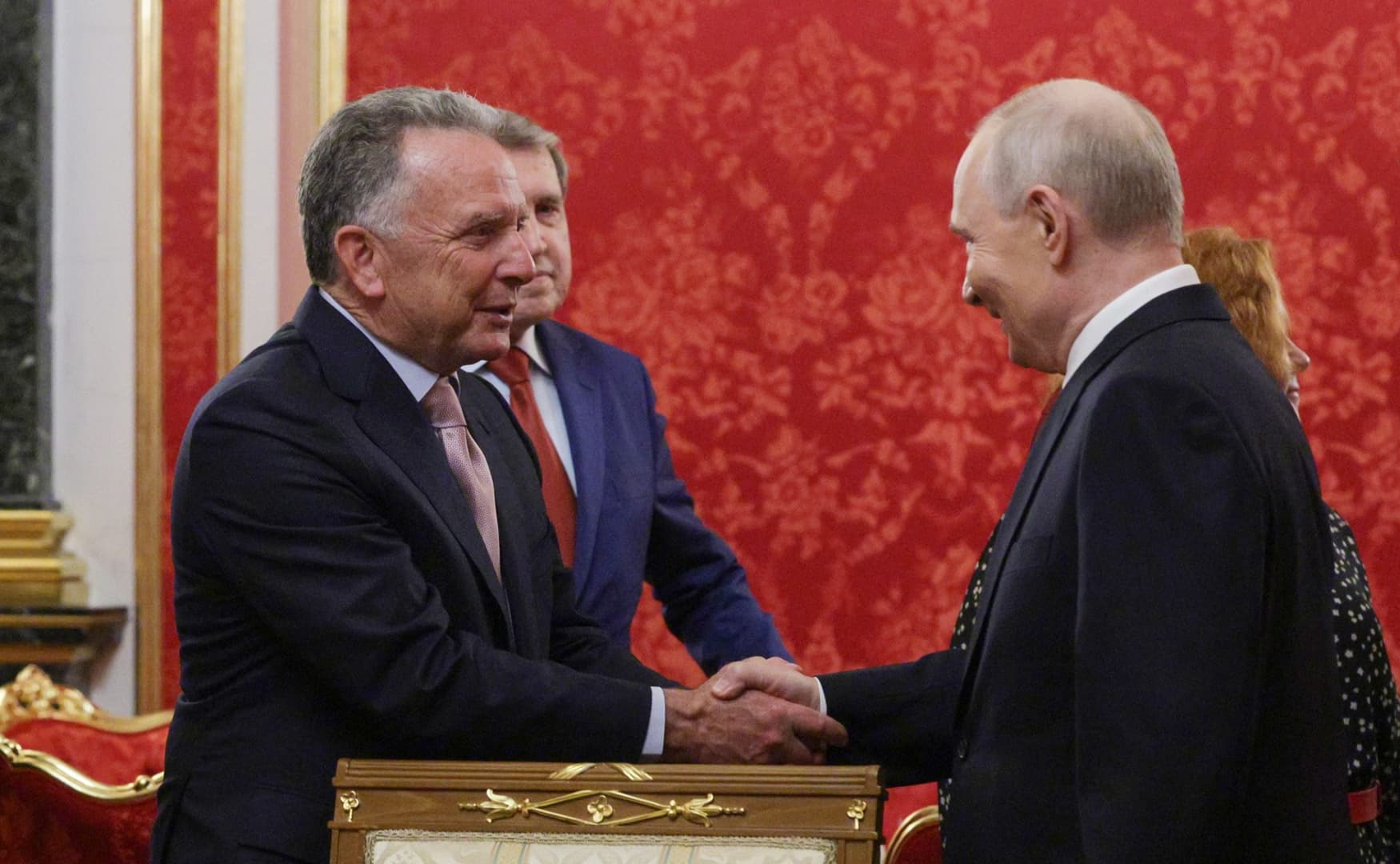 Putin, ABD Özel Temsilcisi Witkoff ile St. Petersburg'da görüşmeye başladı
