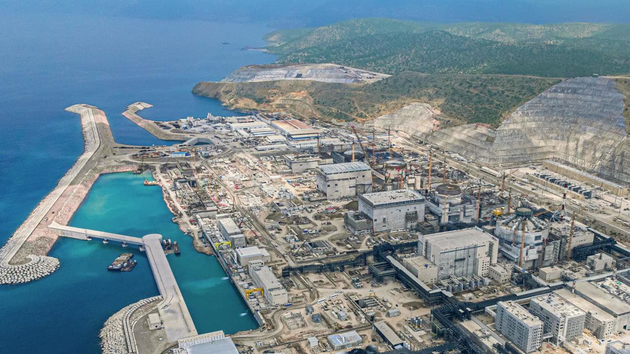 Putin says Turkish companies ready to buy stake in Akkuyu NPP
