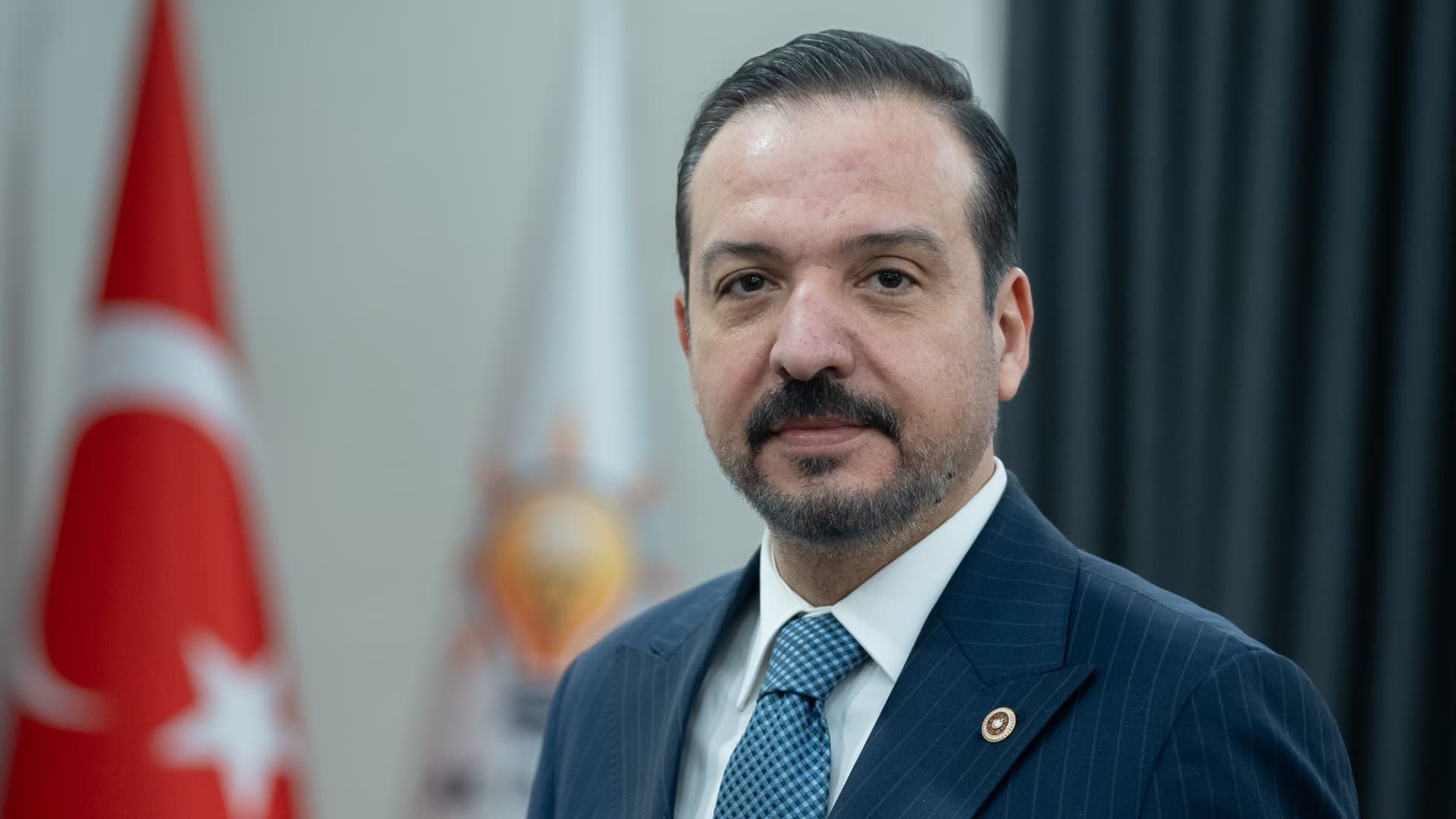Uzbekistan brings its updated Latin-based alphabet into force
