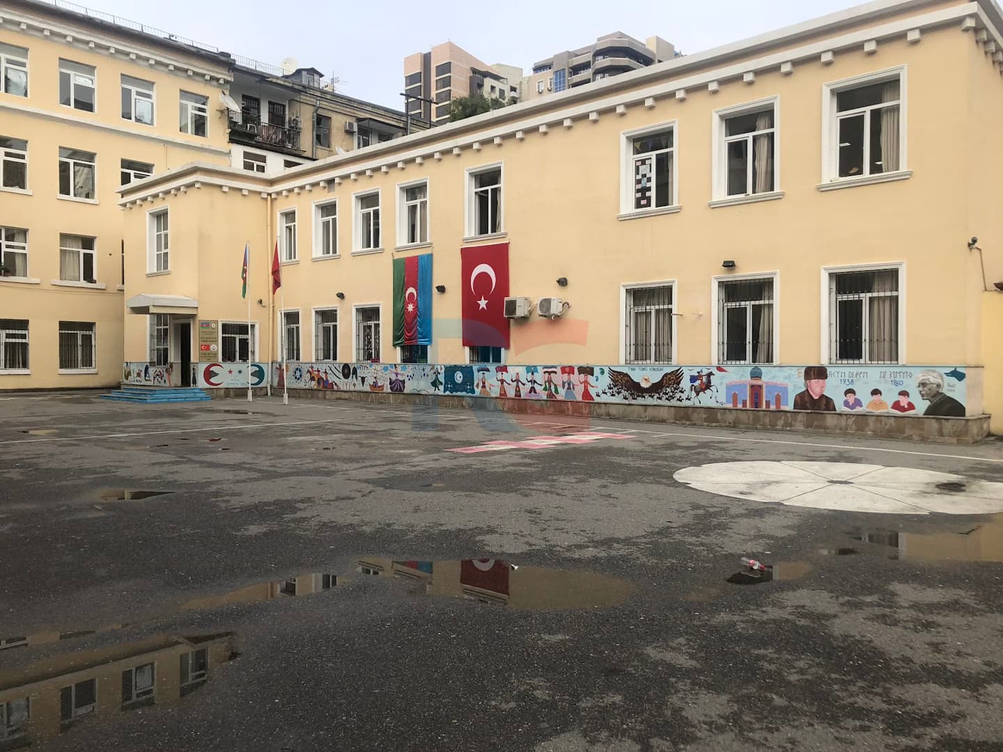Бакинский лицей Ататюрка Тюркского мира